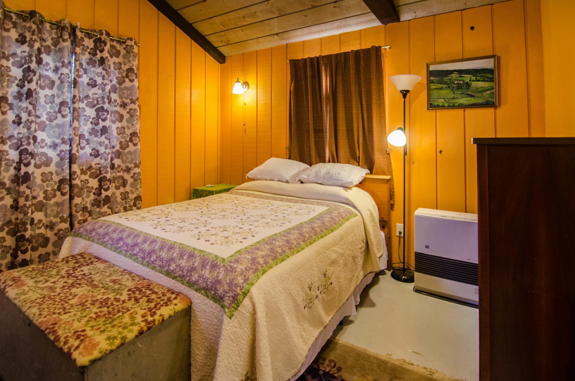 Inn At Charlotte B&B 伯灵顿 外观 照片