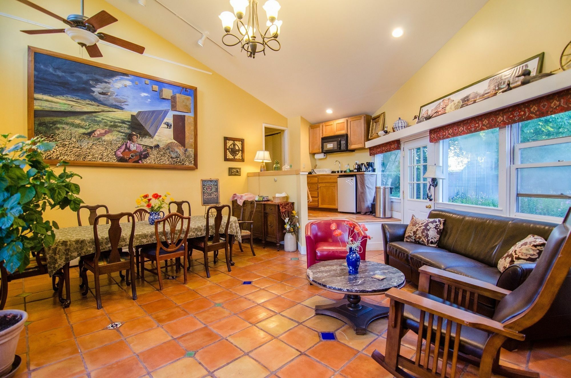 Inn At Charlotte B&B 伯灵顿 外观 照片